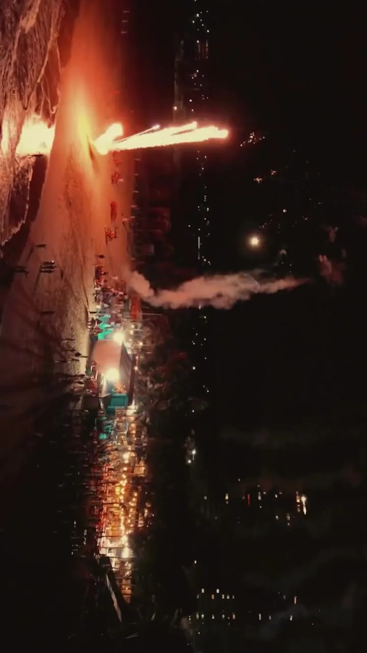 Fogos sobre a Praia do Futuro vistos de cima